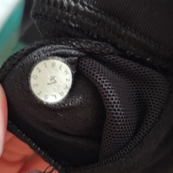 218. Lululemon Free to Be Serene Sports Bra - Picture 5 of 5